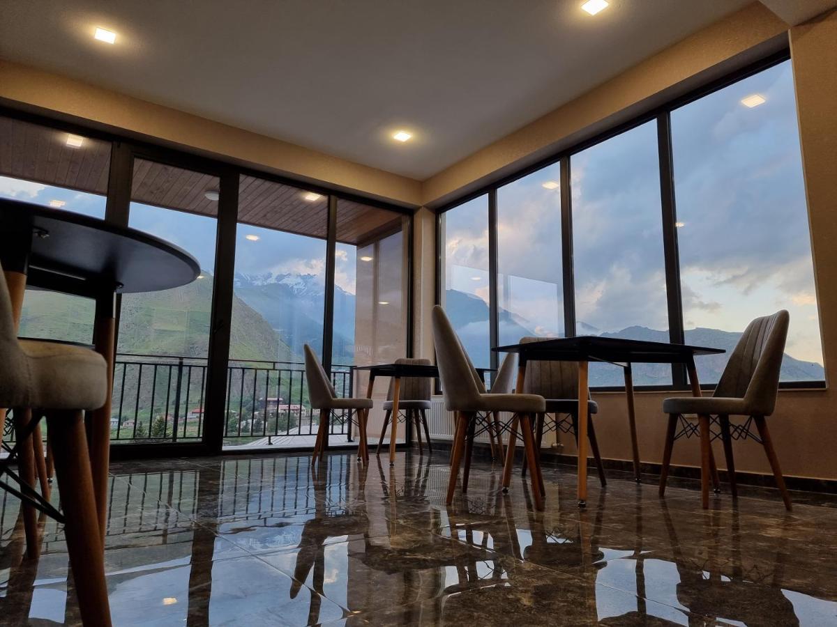 Hotel Sweet Night Казбеги Екстериор снимка
